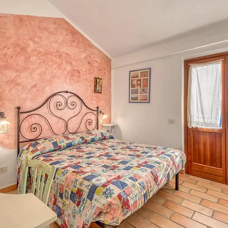 Poggio Del Sole كاستيغليون ديل لاغو