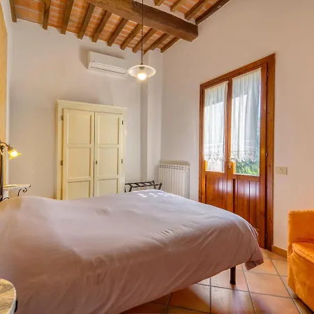 Poggio Del Sole كاستيغليون ديل لاغو