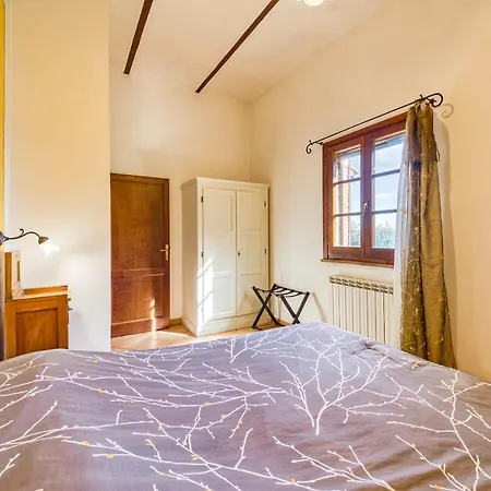 Poggio Del Sole * كاستيغليون ديل لاغو